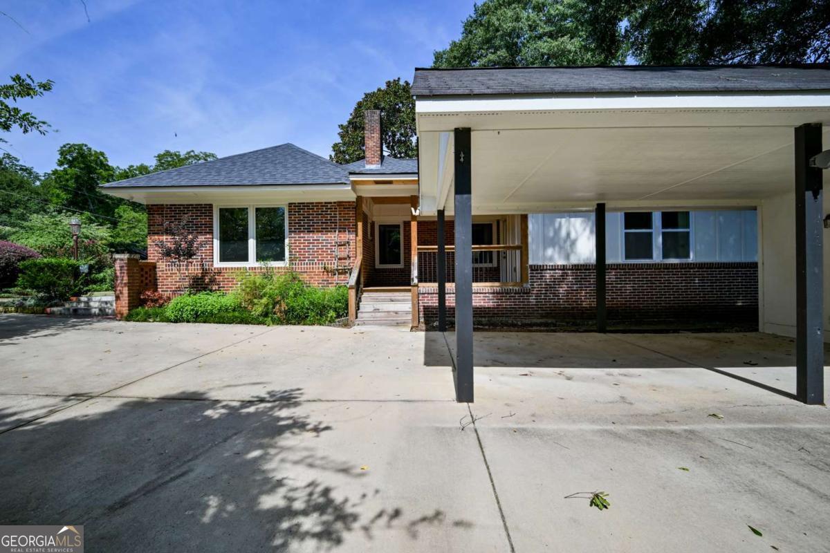 280 Holman Avenue