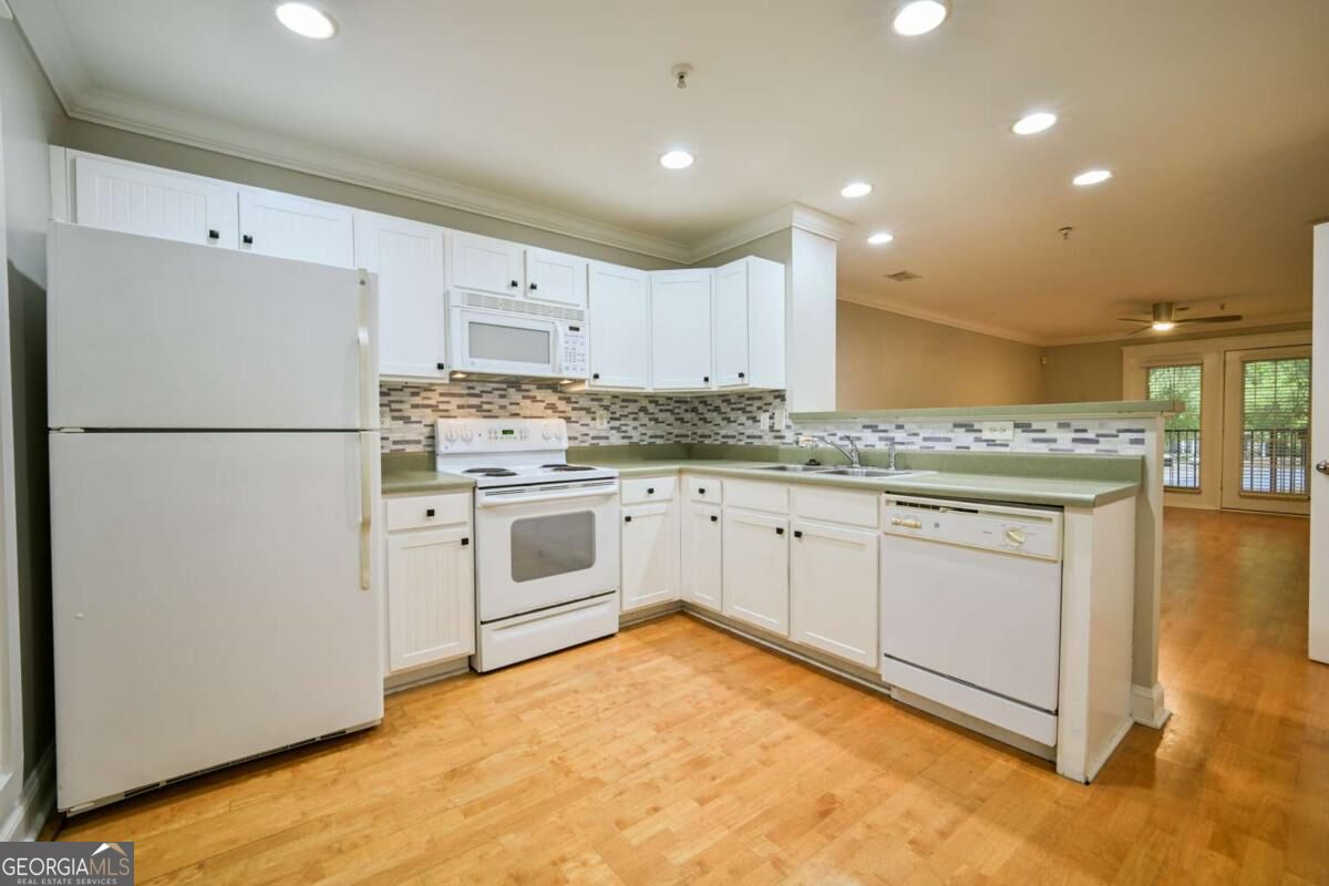 1035 Barnett Shoals Road # 131