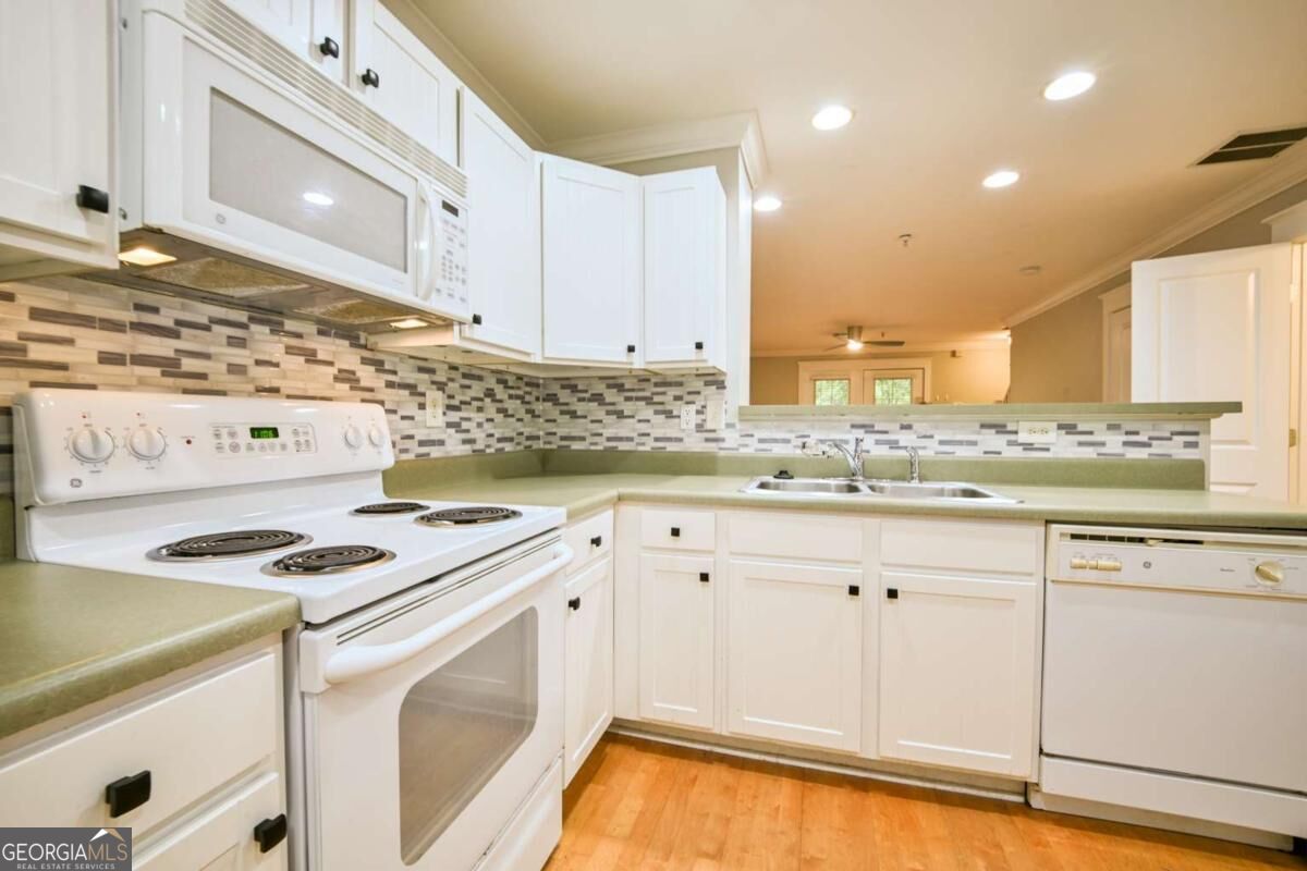 1035 Barnett Shoals Road # 131