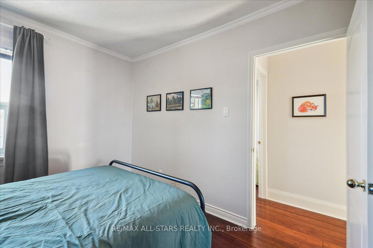 114 Vaughan Road 307