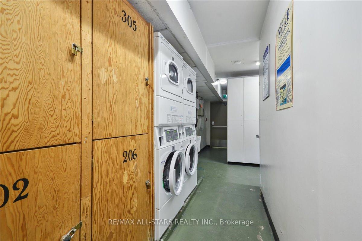 114 Vaughan Road 307