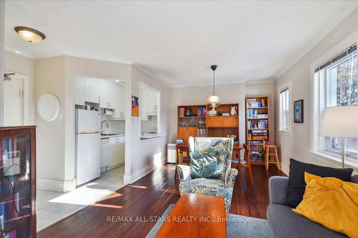 114 Vaughan Road 307