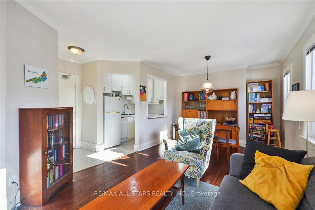 114 Vaughan Road 307