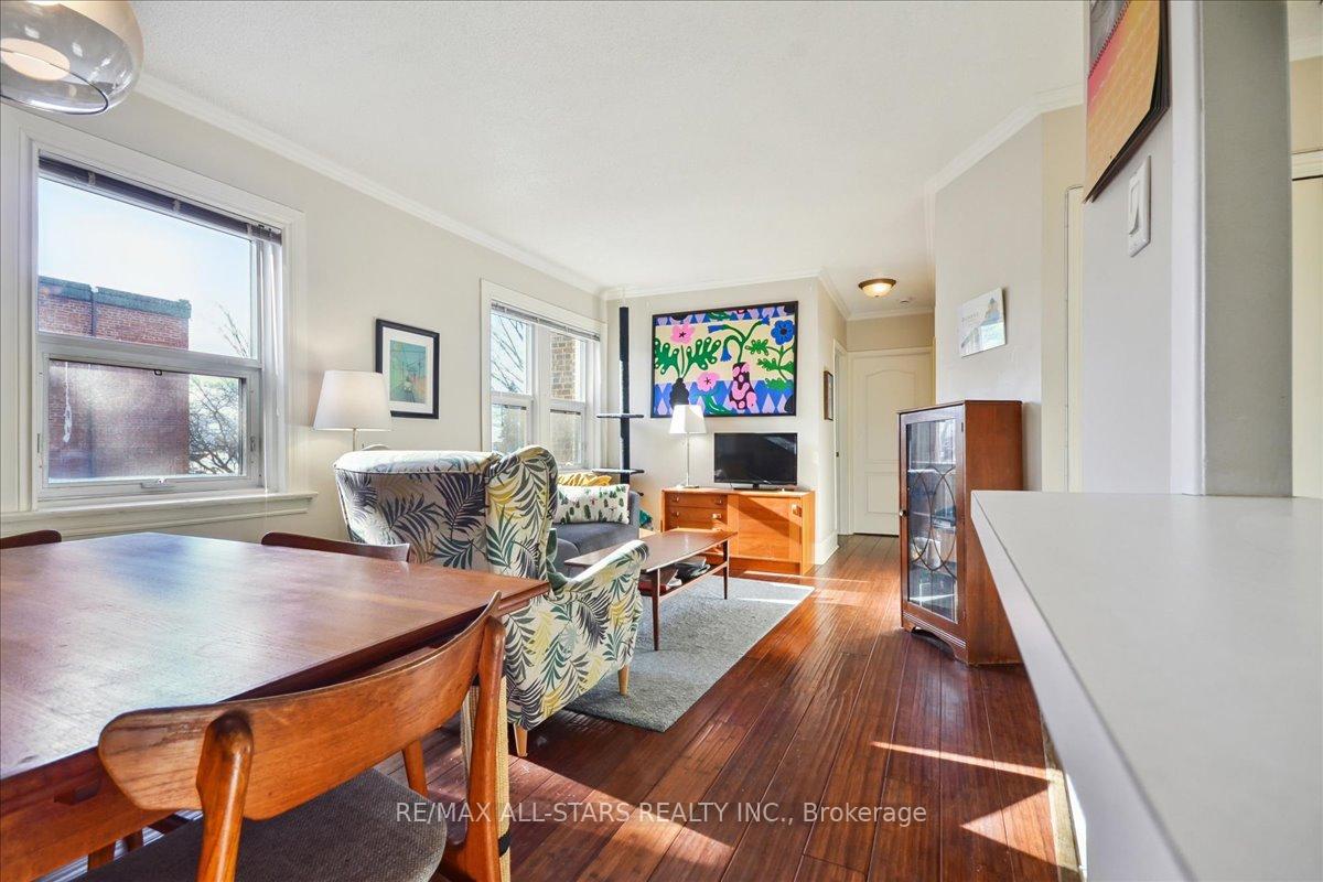 114 Vaughan Road 307