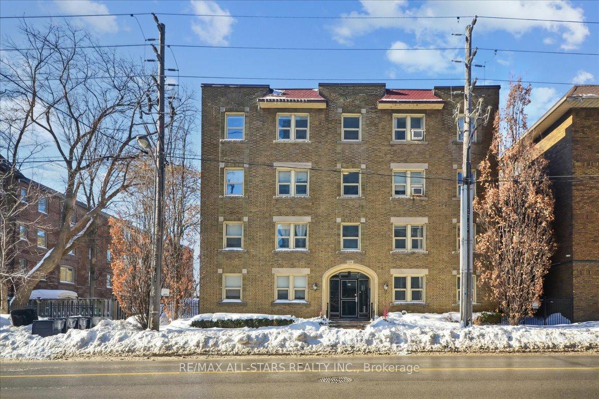 114 Vaughan Road 307