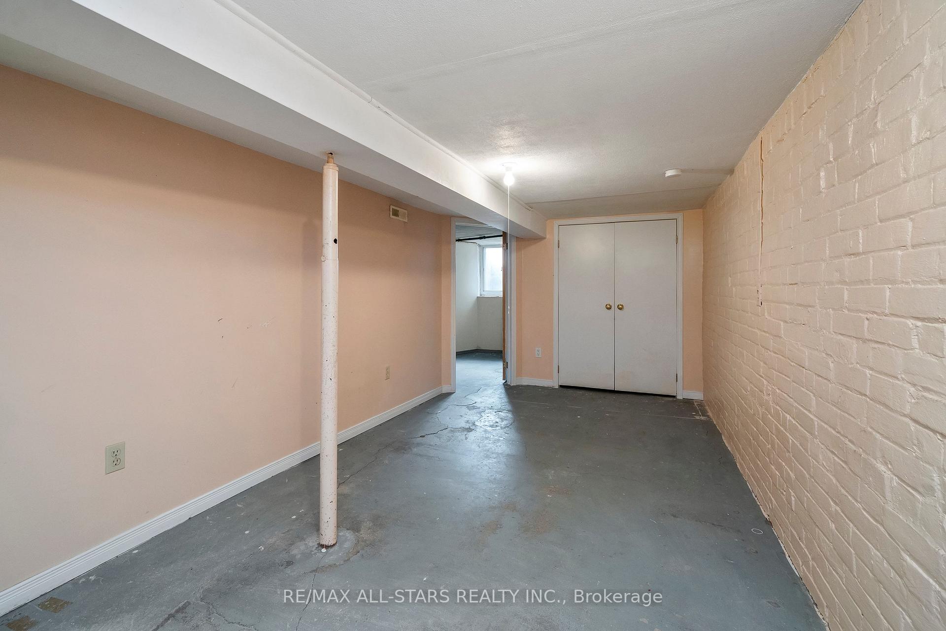 271 Lisgar Street, Toronto C01, ON M6J 3G8