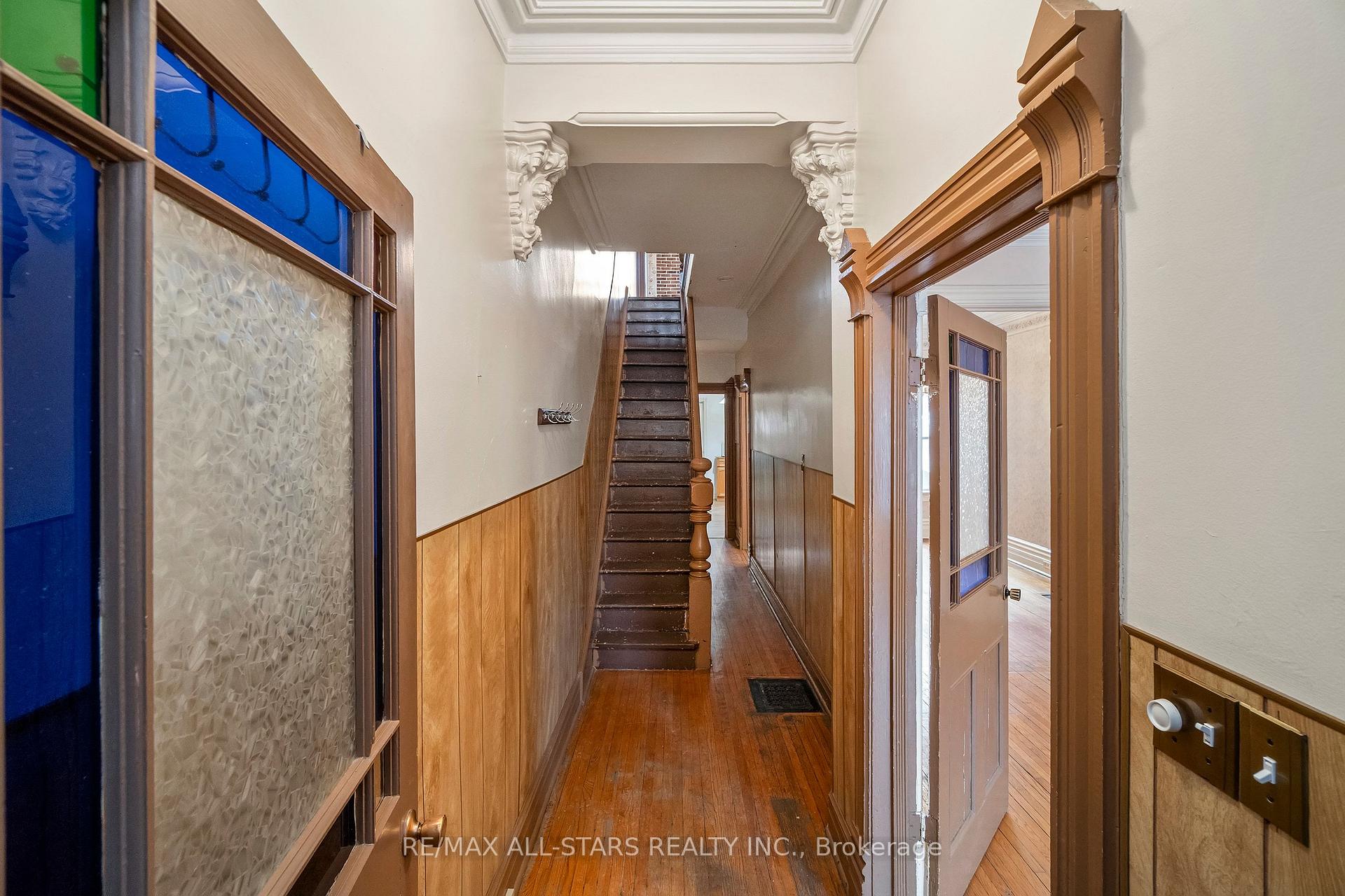 271 Lisgar Street, Toronto C01, ON M6J 3G8