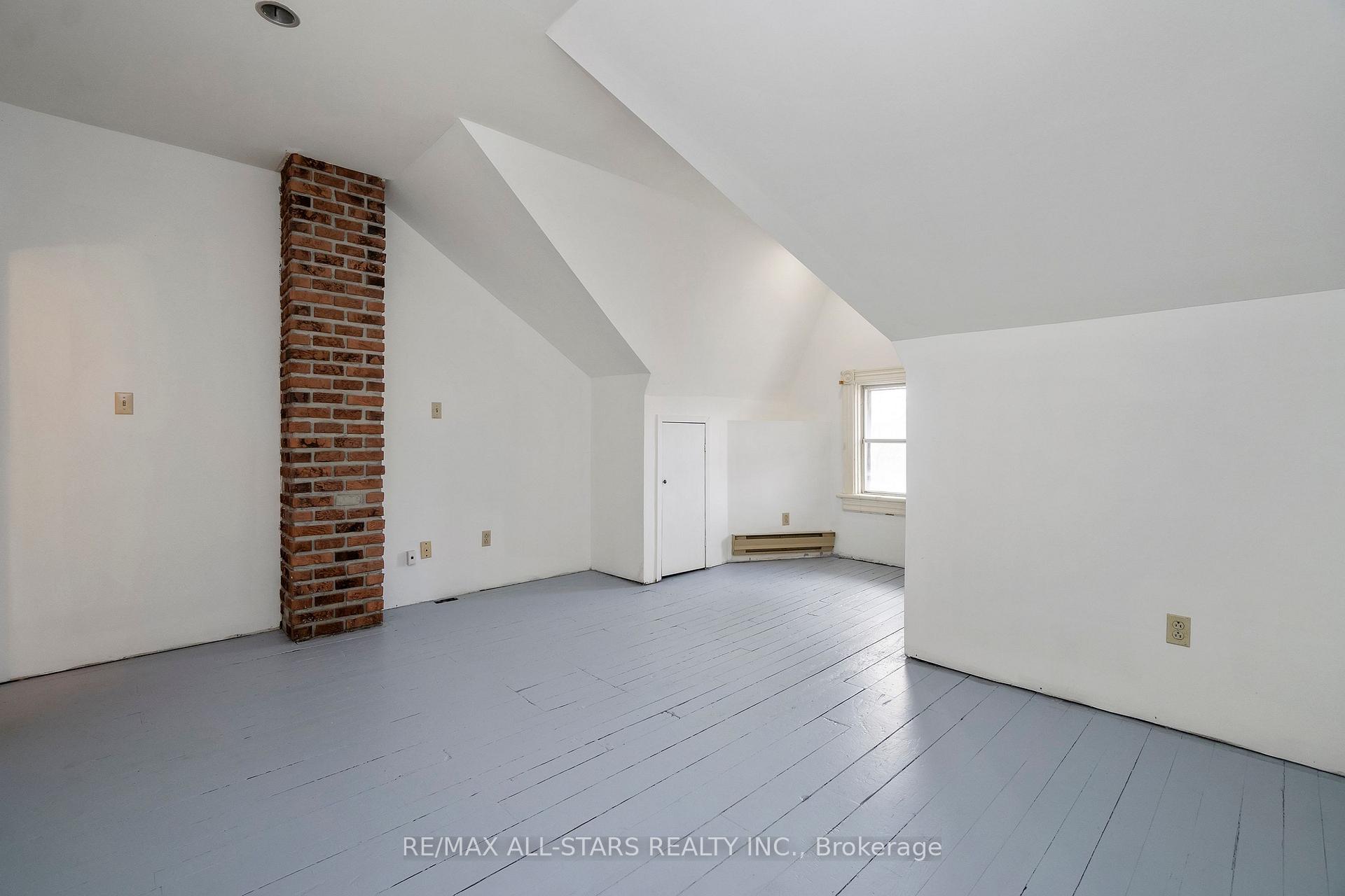 271 Lisgar Street, Toronto C01, ON M6J 3G8