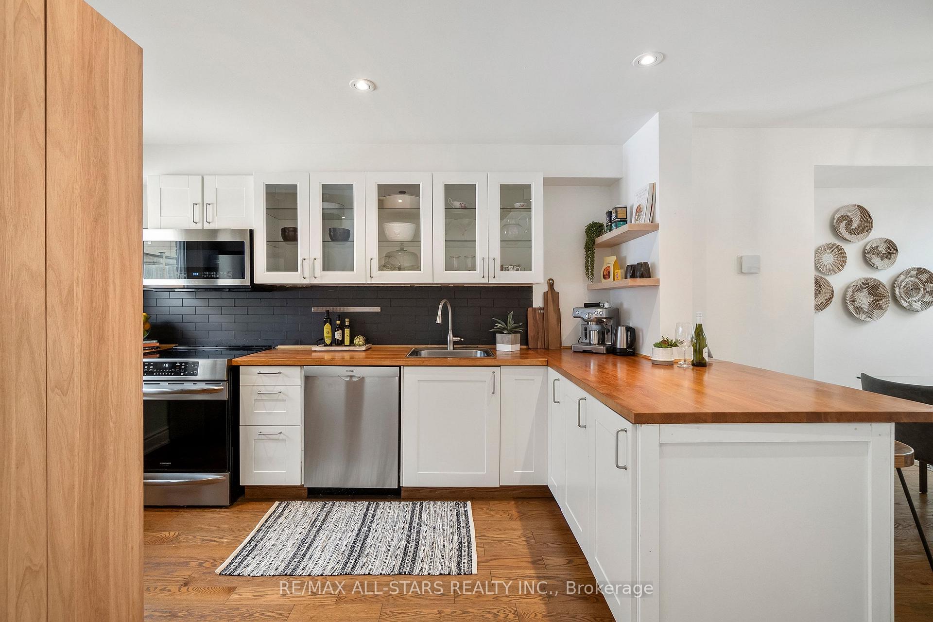 83 Pape Avenue 3, Toronto E01, ON M4M 2V5, Toronto E01 ON, M4M 2V5