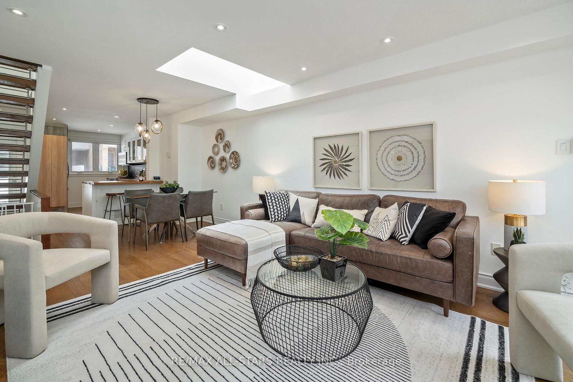 83 Pape Avenue 3, Toronto E01, ON M4M 2V5, Toronto E01 ON, M4M 2V5