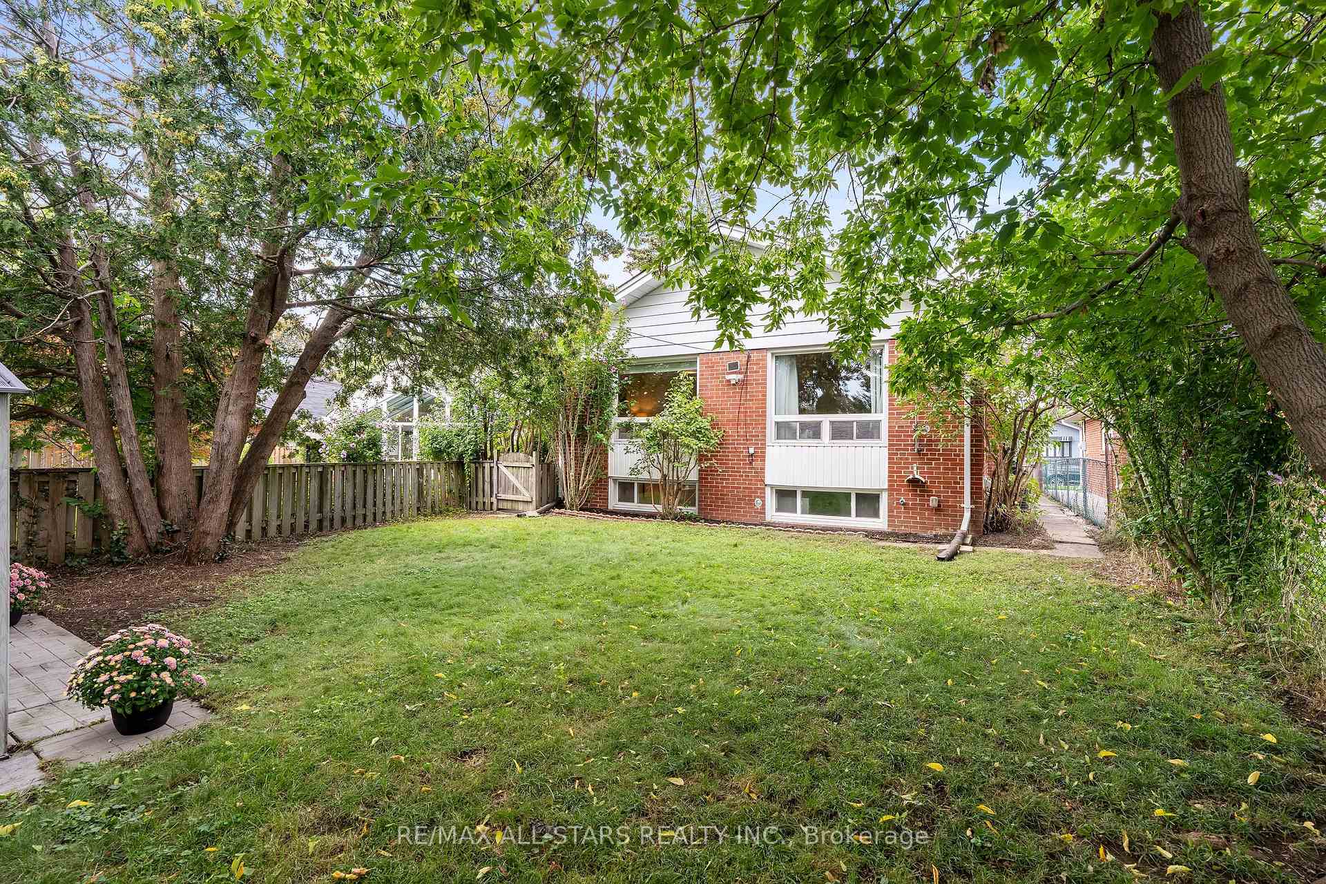 11 Penzance Drive, Toronto
