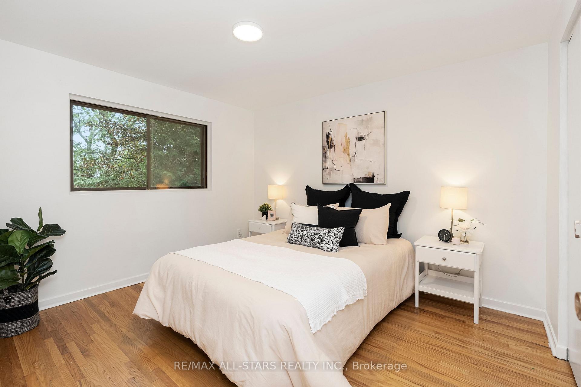11 Gillbank Crescent, Toronto