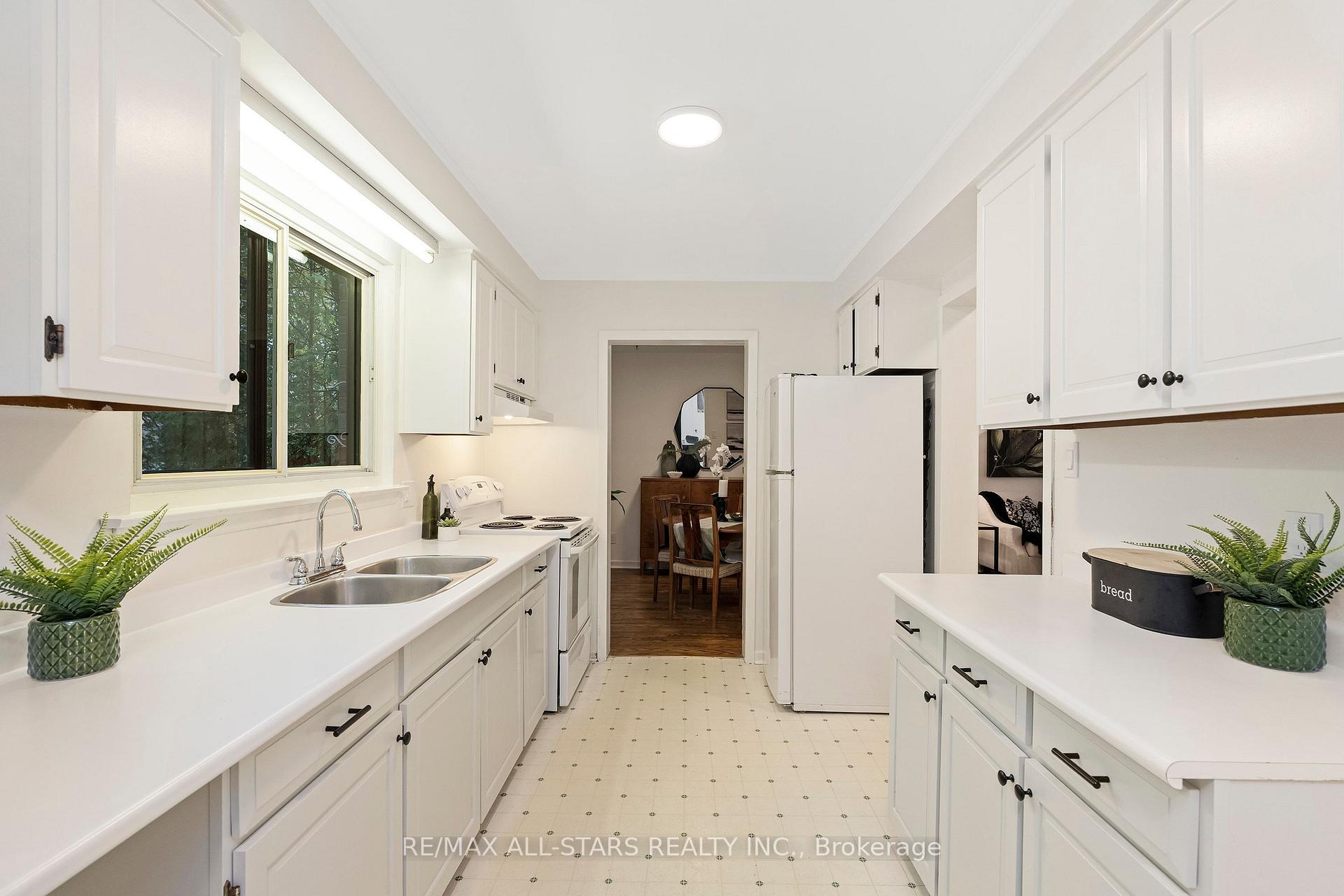 11 Gillbank Crescent, Toronto
