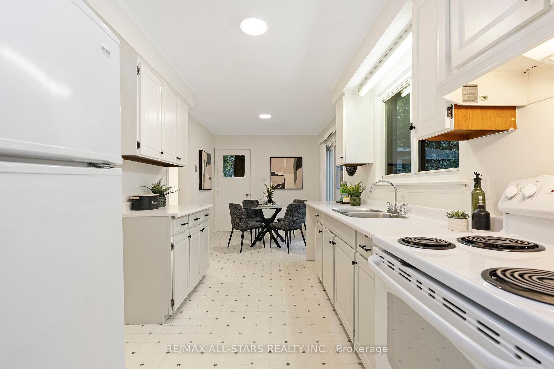 11 Gillbank Crescent, Toronto