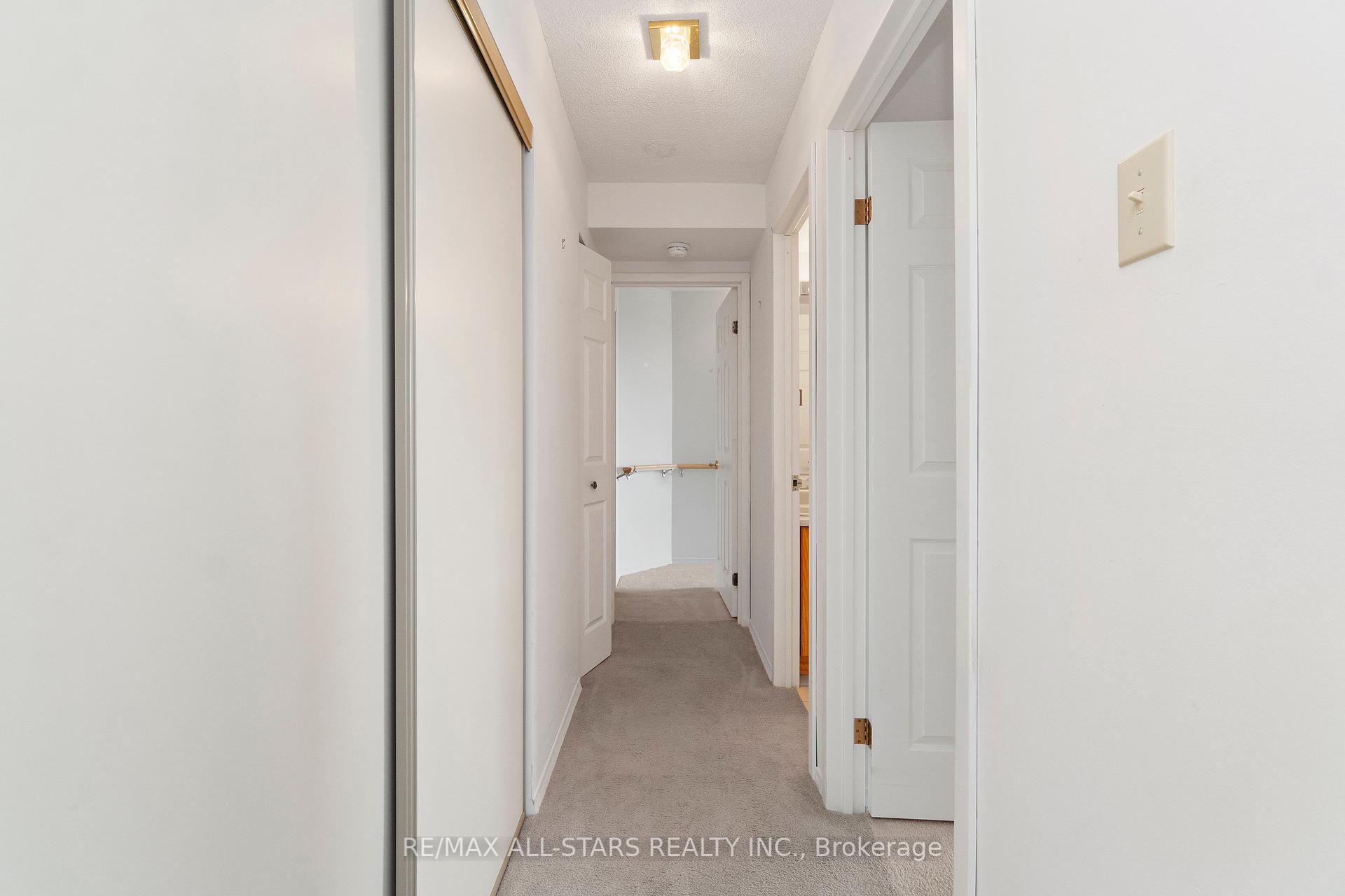 #718 - 2 Raymerville Drive Unit: 718