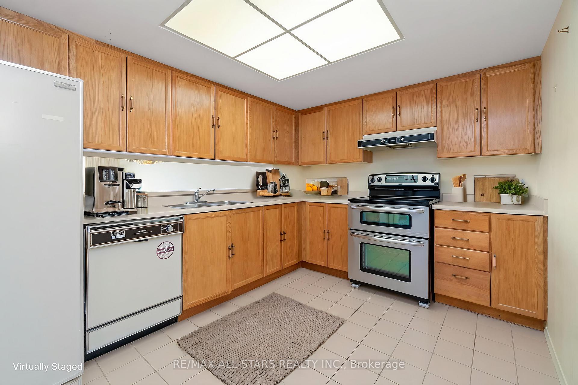 #718 - 2 Raymerville Drive Unit: 718