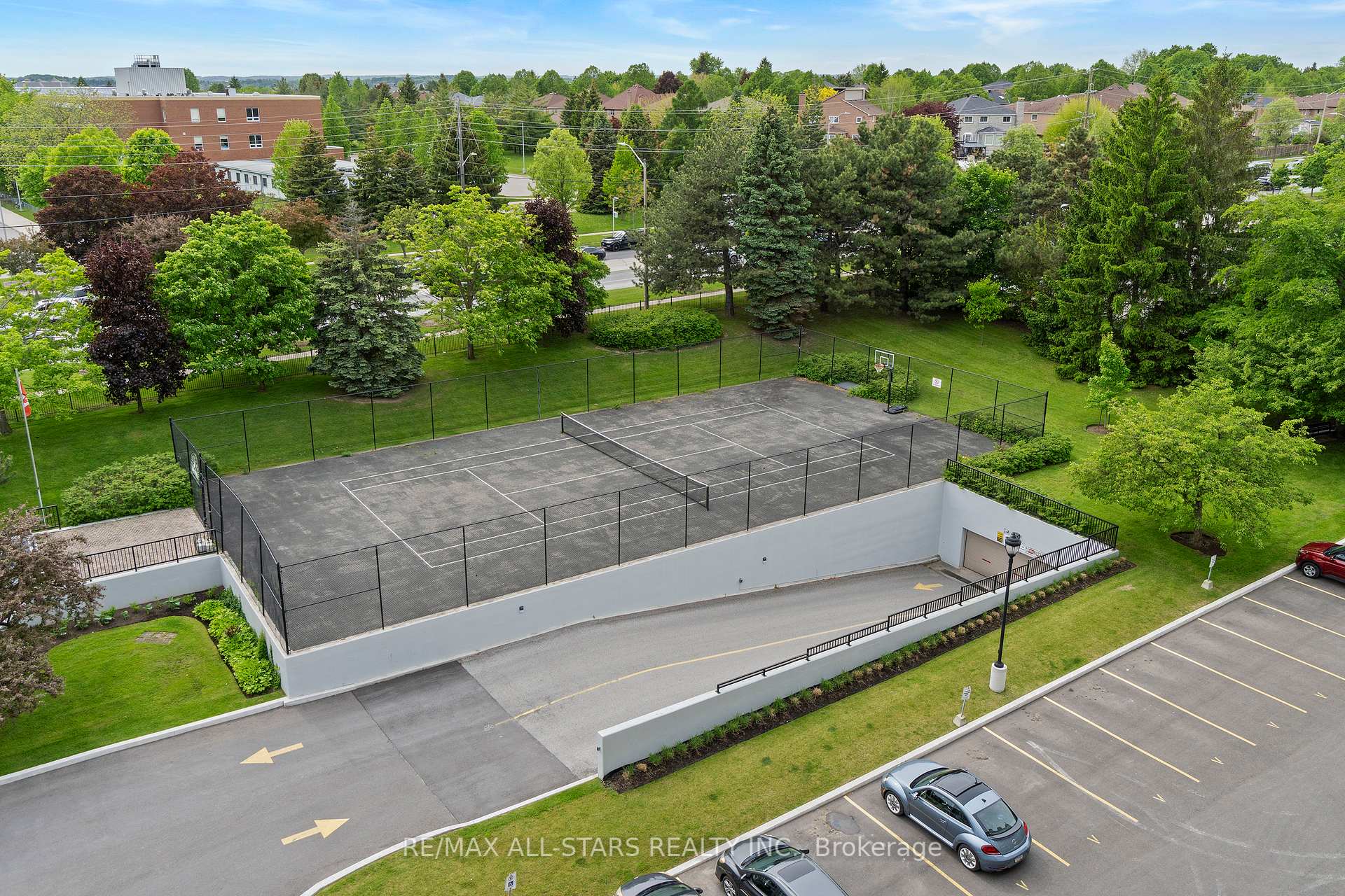 #718 - 2 Raymerville Drive Unit: 718