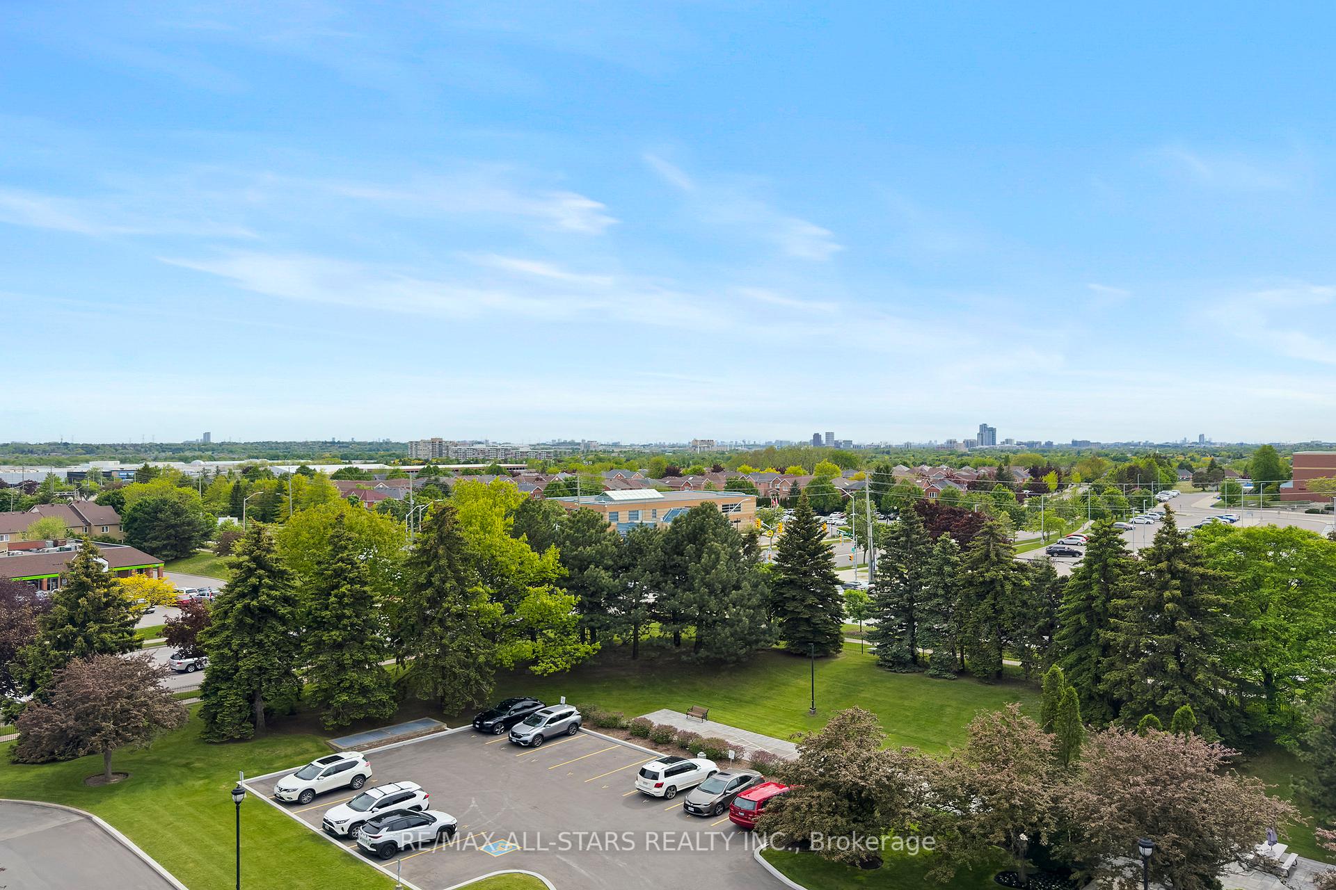 #718 - 2 Raymerville Drive Unit: 718
