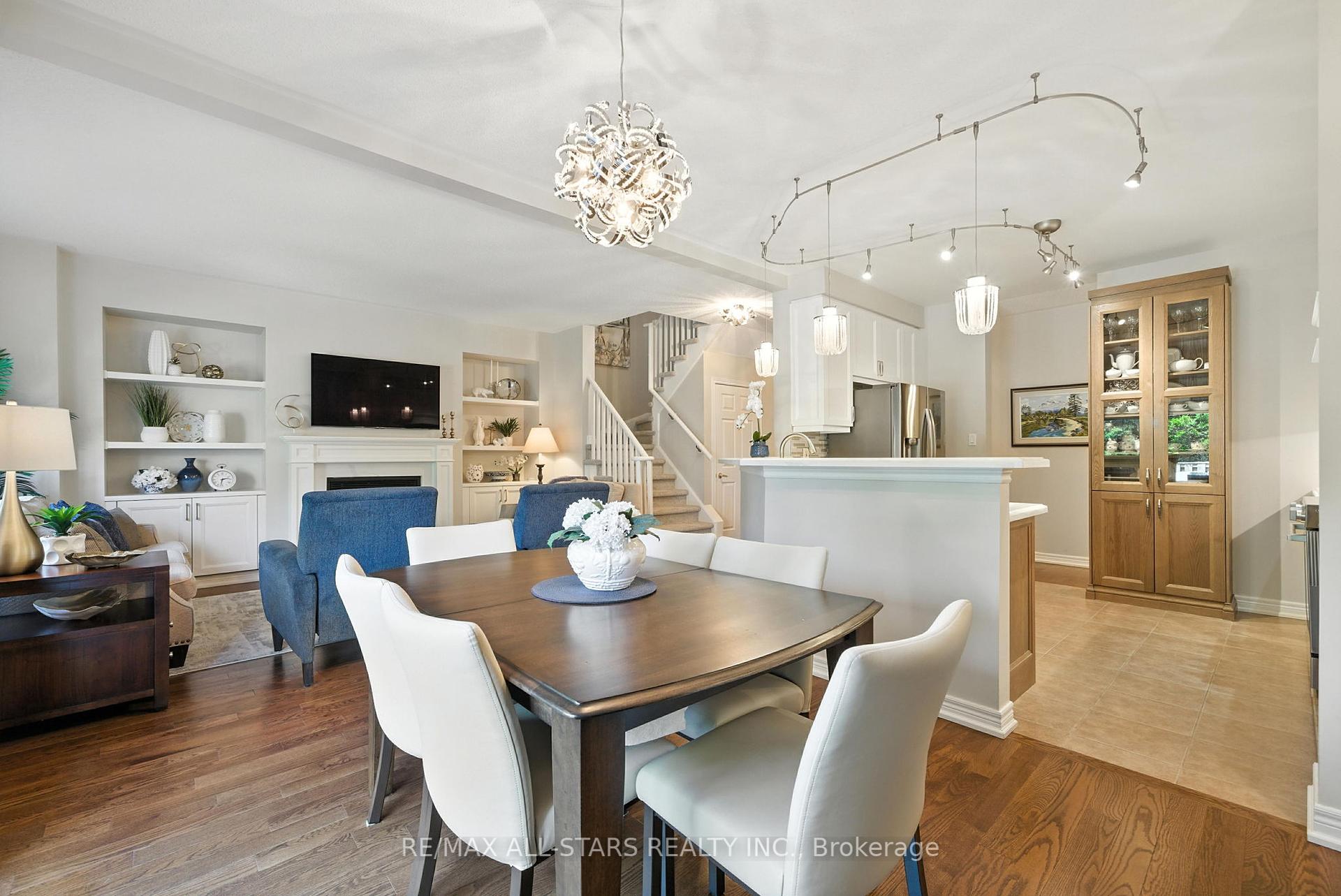 39 Louisbourg Way