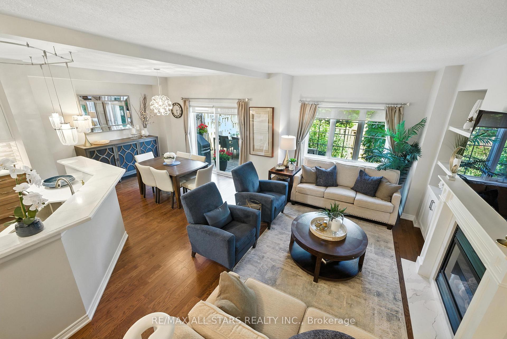 39 Louisbourg Way