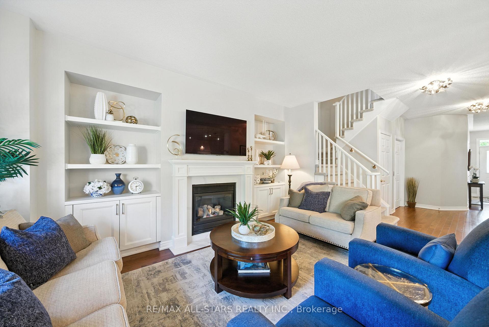 39 Louisbourg Way
