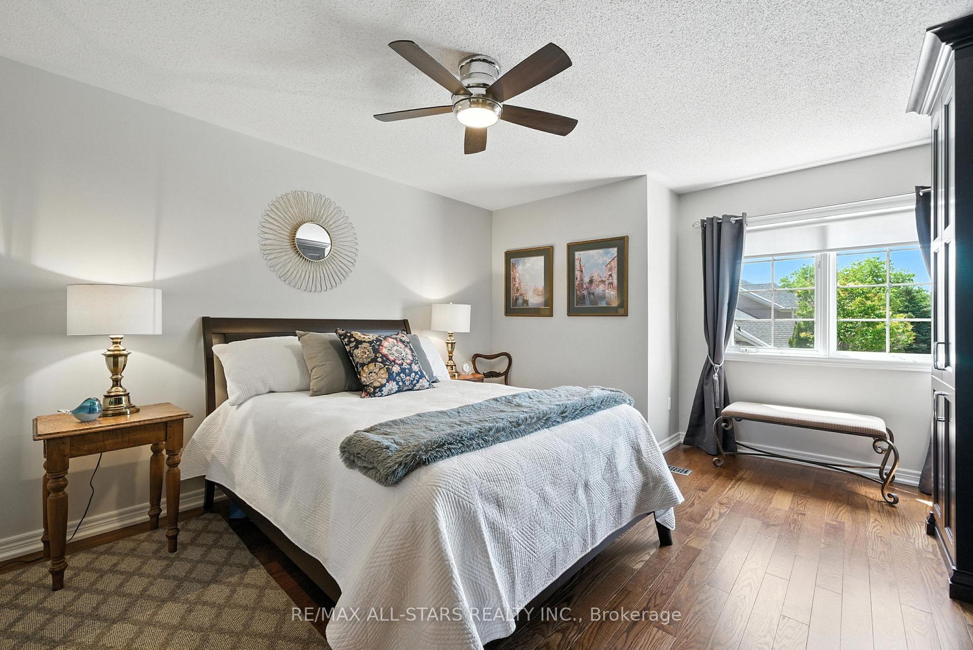 39 Louisbourg Way