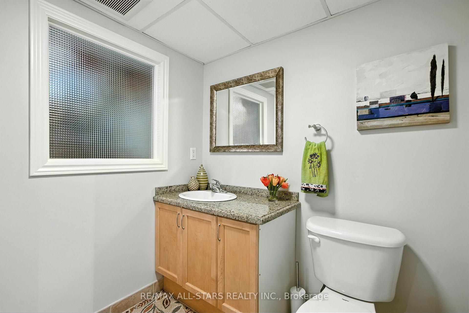 39 Louisbourg Way