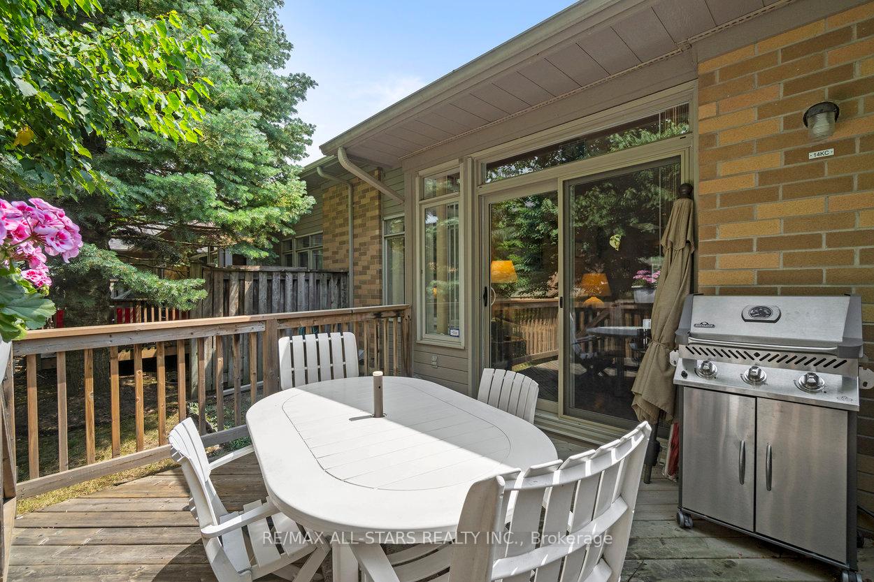 14 Kingfisher Cove Way