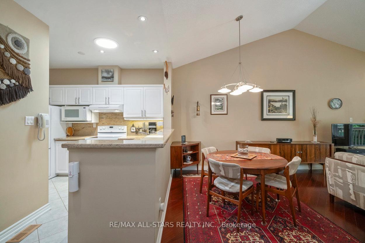 14 Kingfisher Cove Way