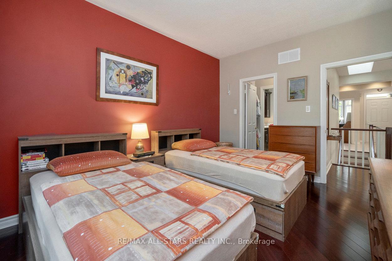 14 Kingfisher Cove Way