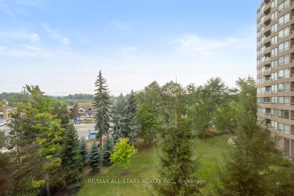 610 Bullock Drive 404