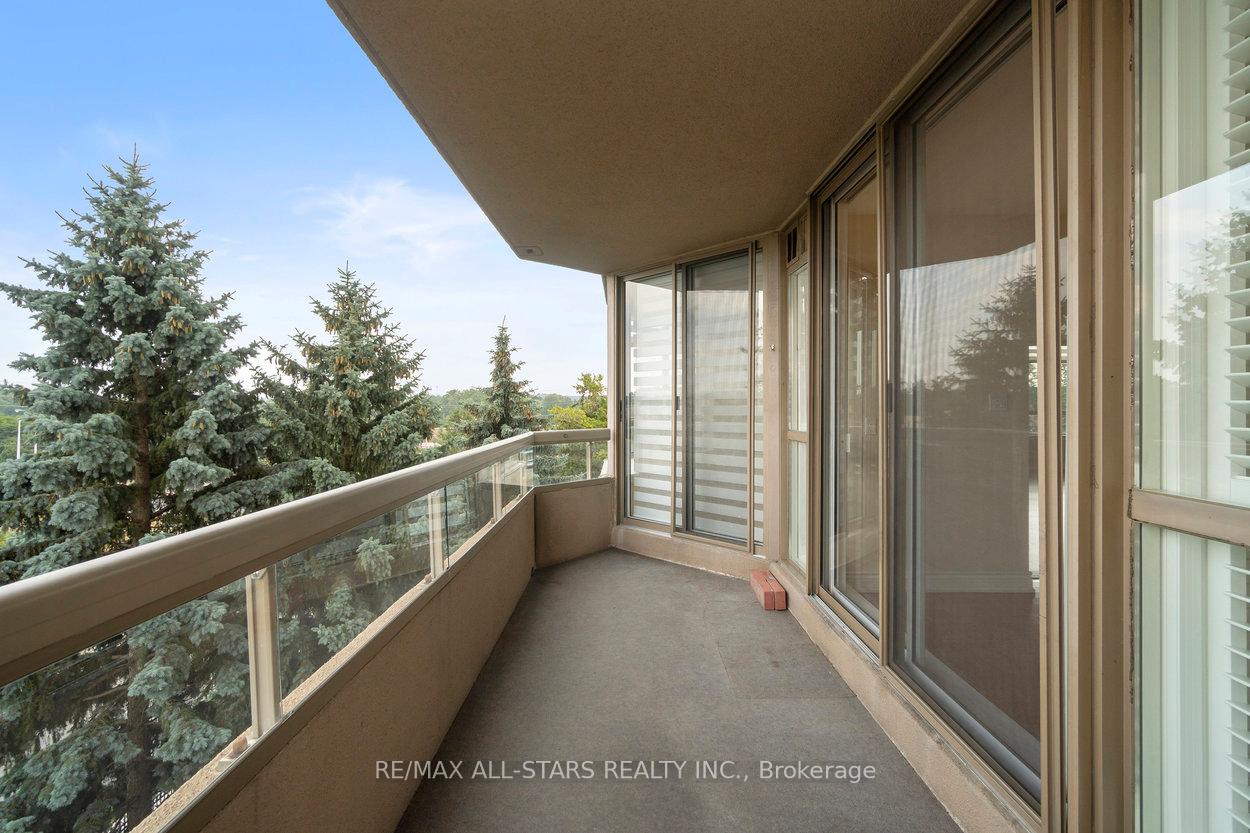 610 Bullock Drive 404