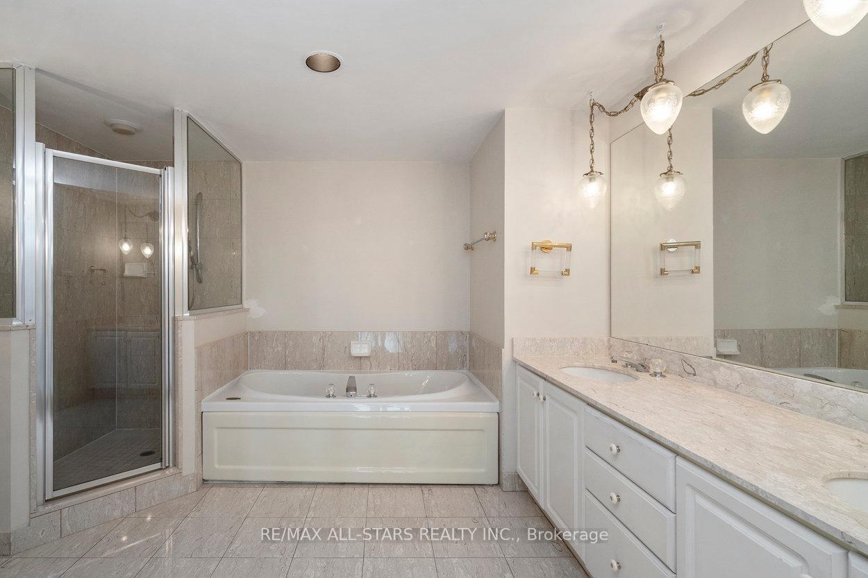610 Bullock Drive 404