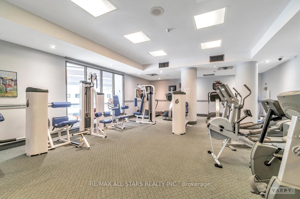610 Bullock Drive 404