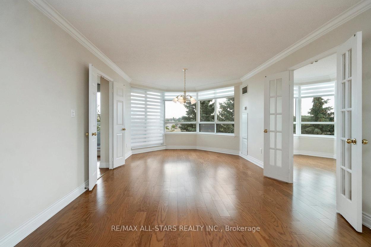 610 Bullock Drive 404