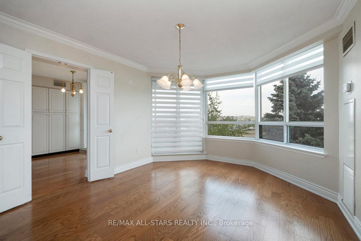 610 Bullock Drive 404