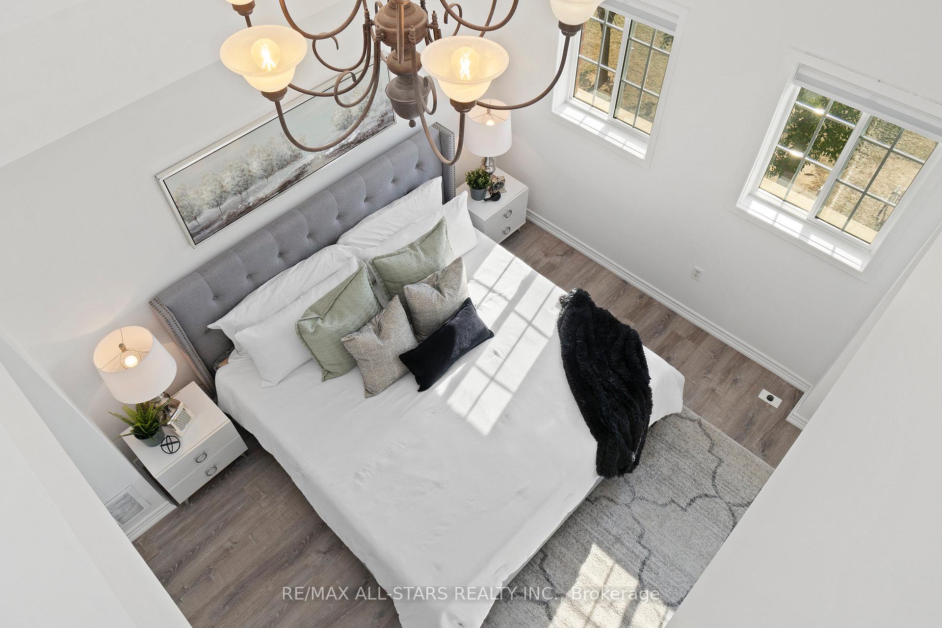 15 Cornell Meadows Avenue A204