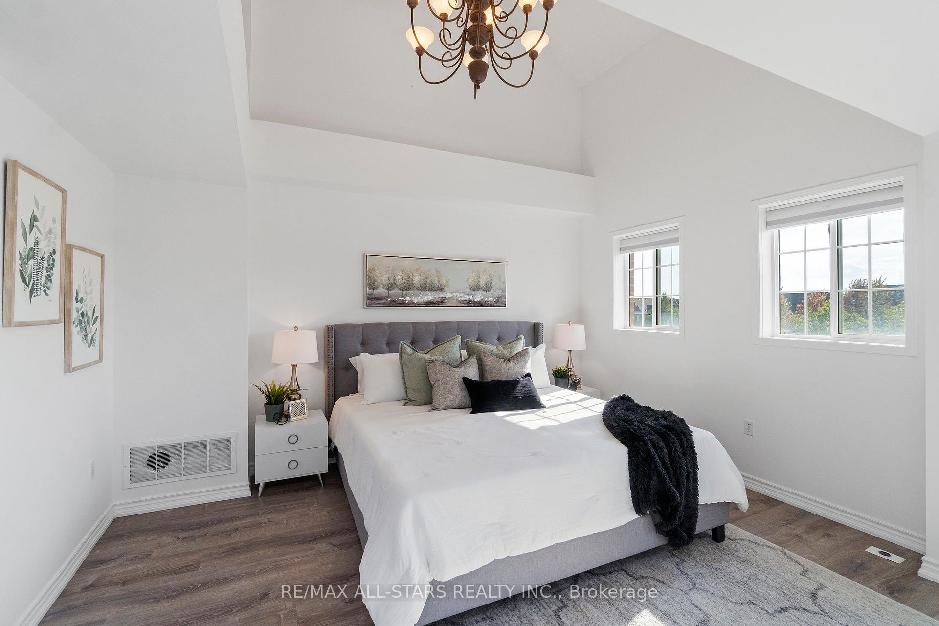 15 Cornell Meadows Avenue A204