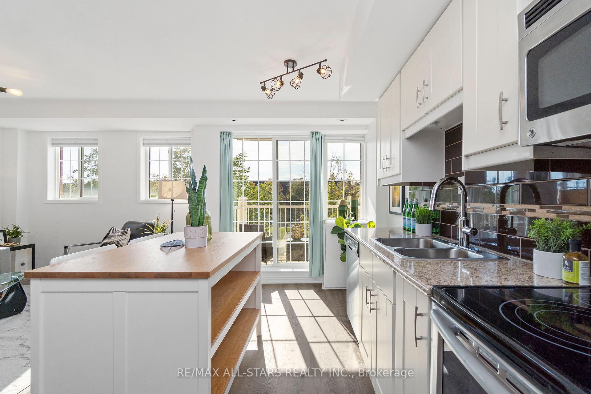 15 Cornell Meadows Avenue A204