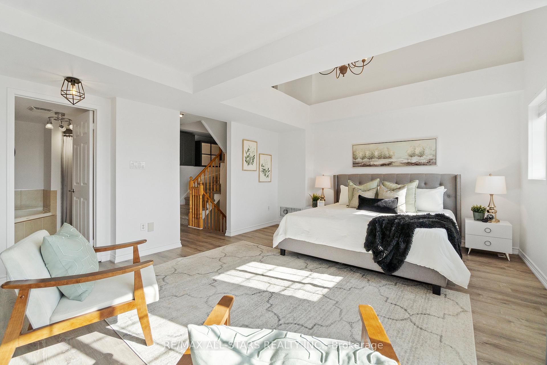 15 Cornell Meadows Avenue A204