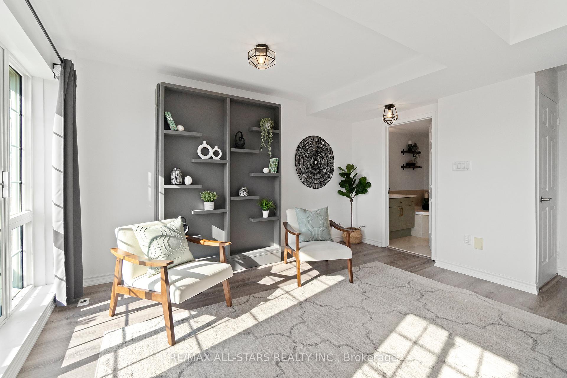 15 Cornell Meadows Avenue A204