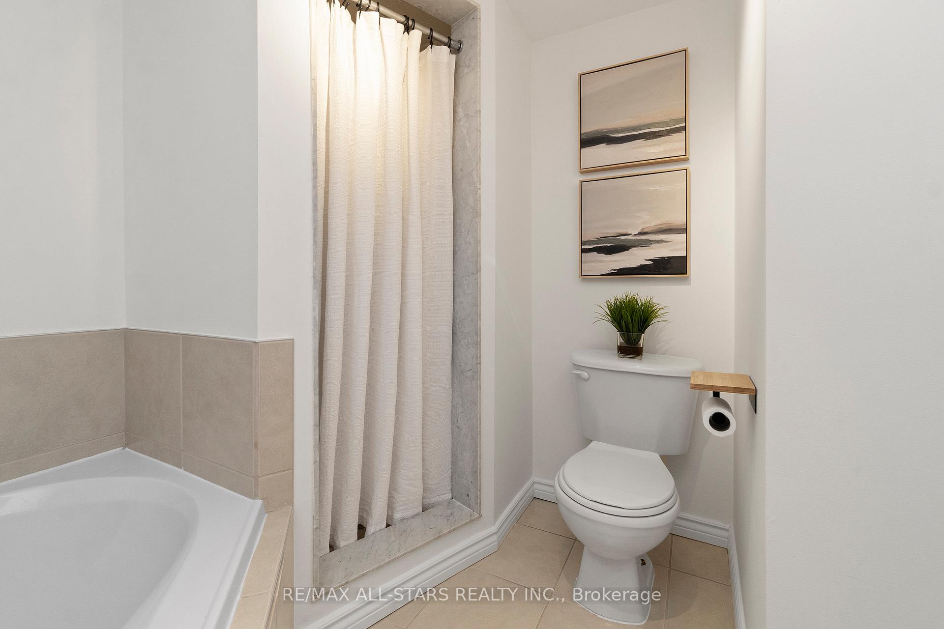 15 Cornell Meadows Avenue A204