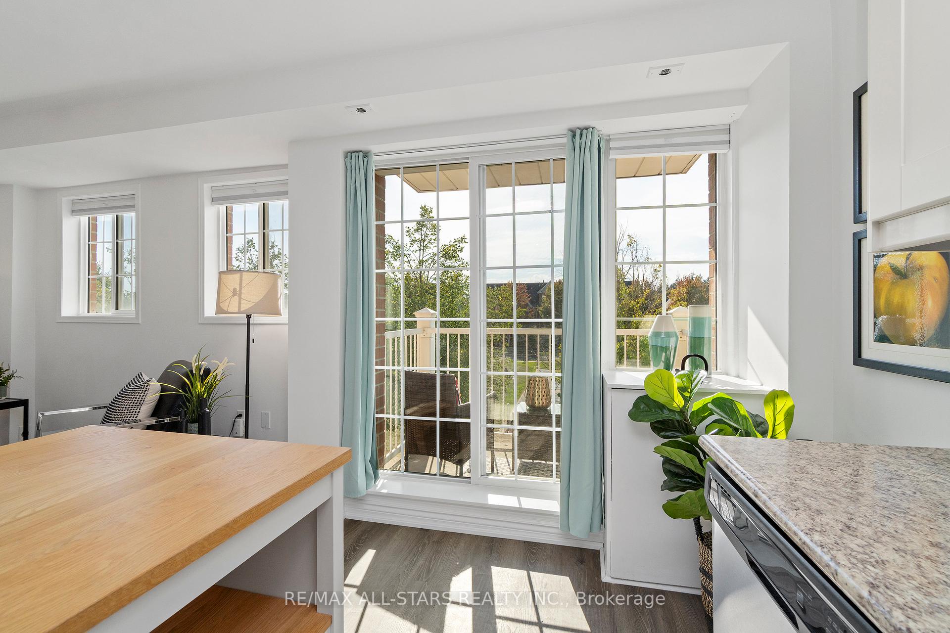 15 Cornell Meadows Avenue A204