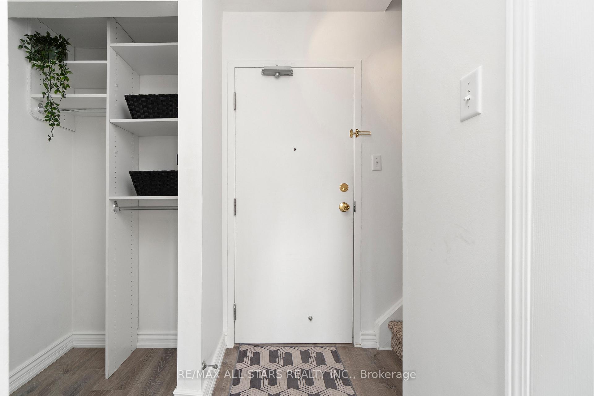 15 Cornell Meadows Avenue A204