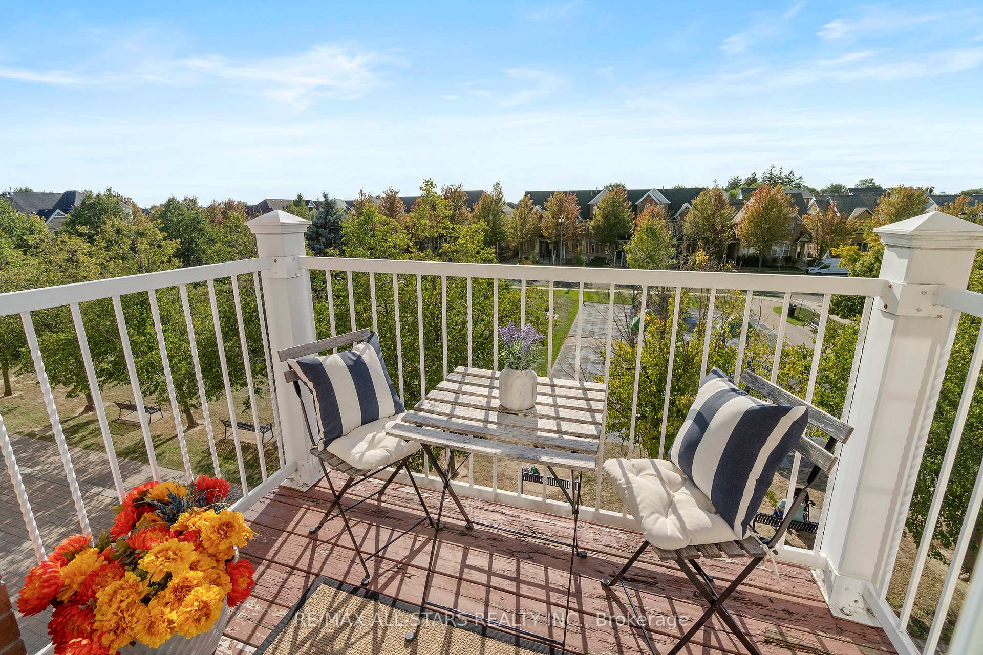 15 Cornell Meadows Avenue A204