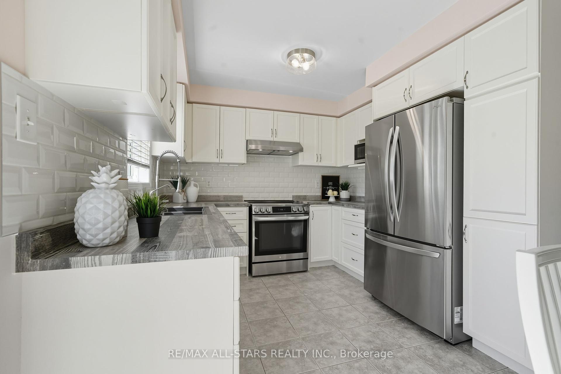 83 Hammill Heights