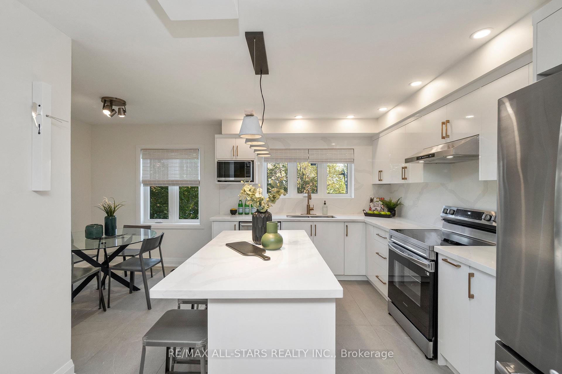 21 Rougehaven Way