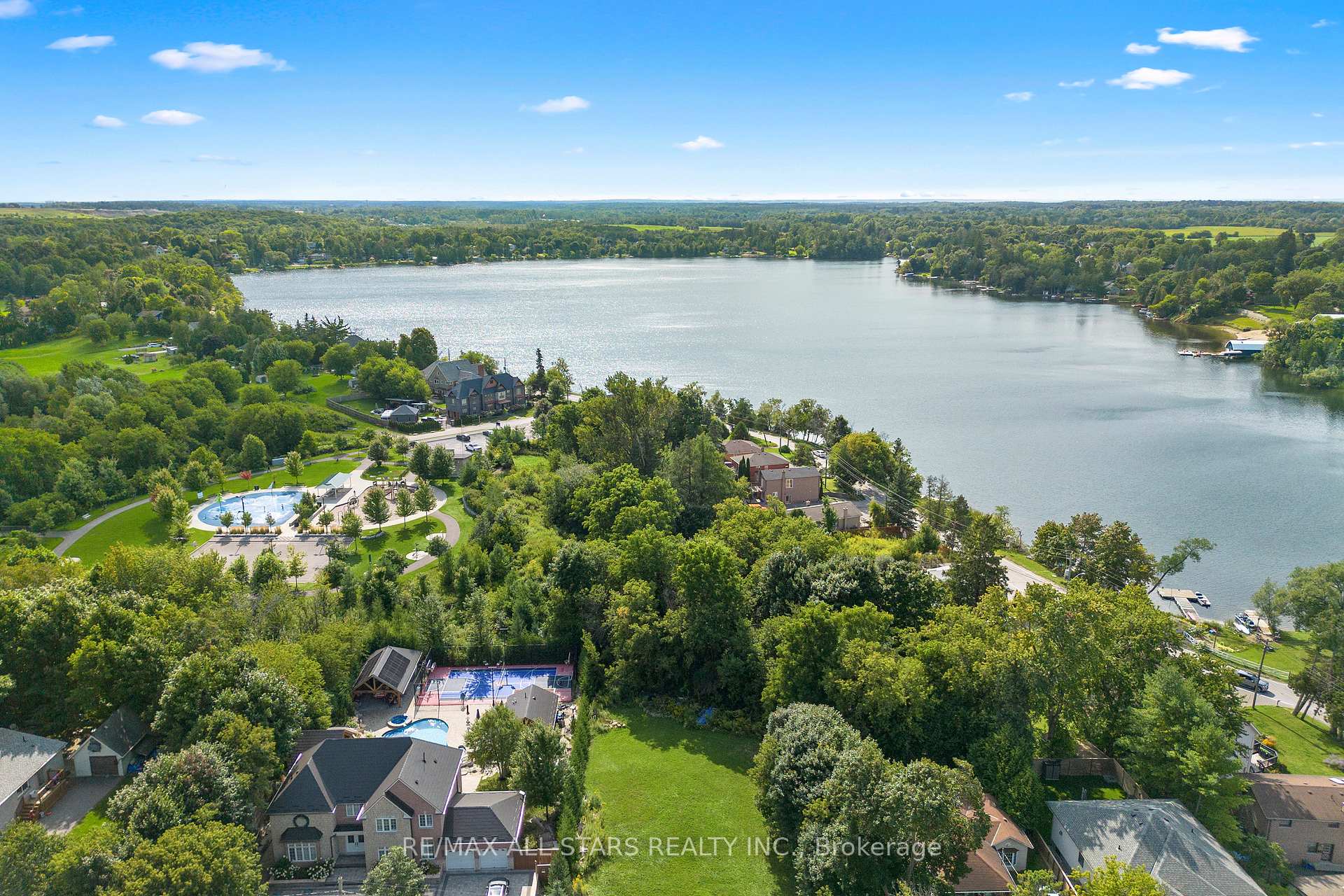 12 Churchill Drive S, Whitchurch-Stouffville