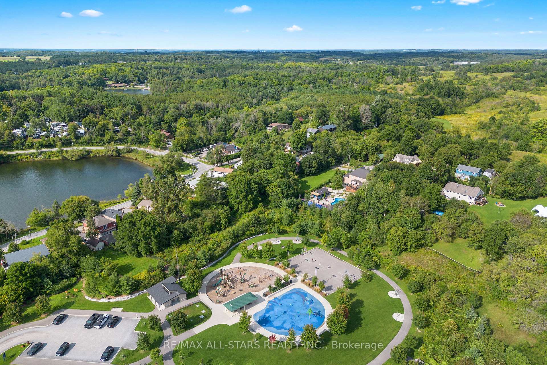 12 Churchill Drive S, Whitchurch-Stouffville