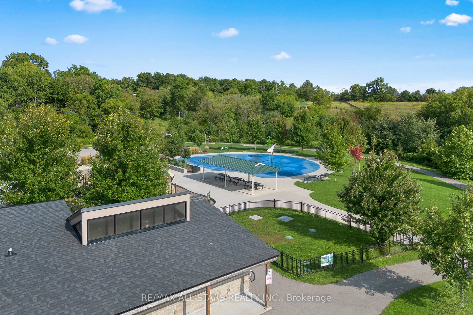 12 Churchill Drive S, Whitchurch-Stouffville